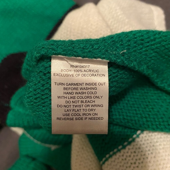 Christmas dress size small green/white with a hat - Picture 12 of 12